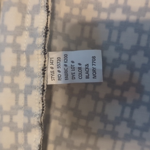 Kenar Skirt - Picture 8 of 8